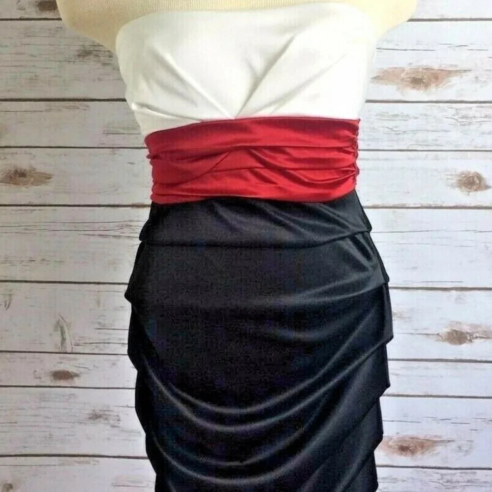 SPEECHLESS Women Formal Strapless Above Knee Length Black/White/Red Dress Sz S